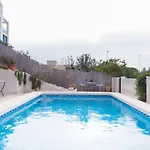 Llamedos Private Pool * El Campello